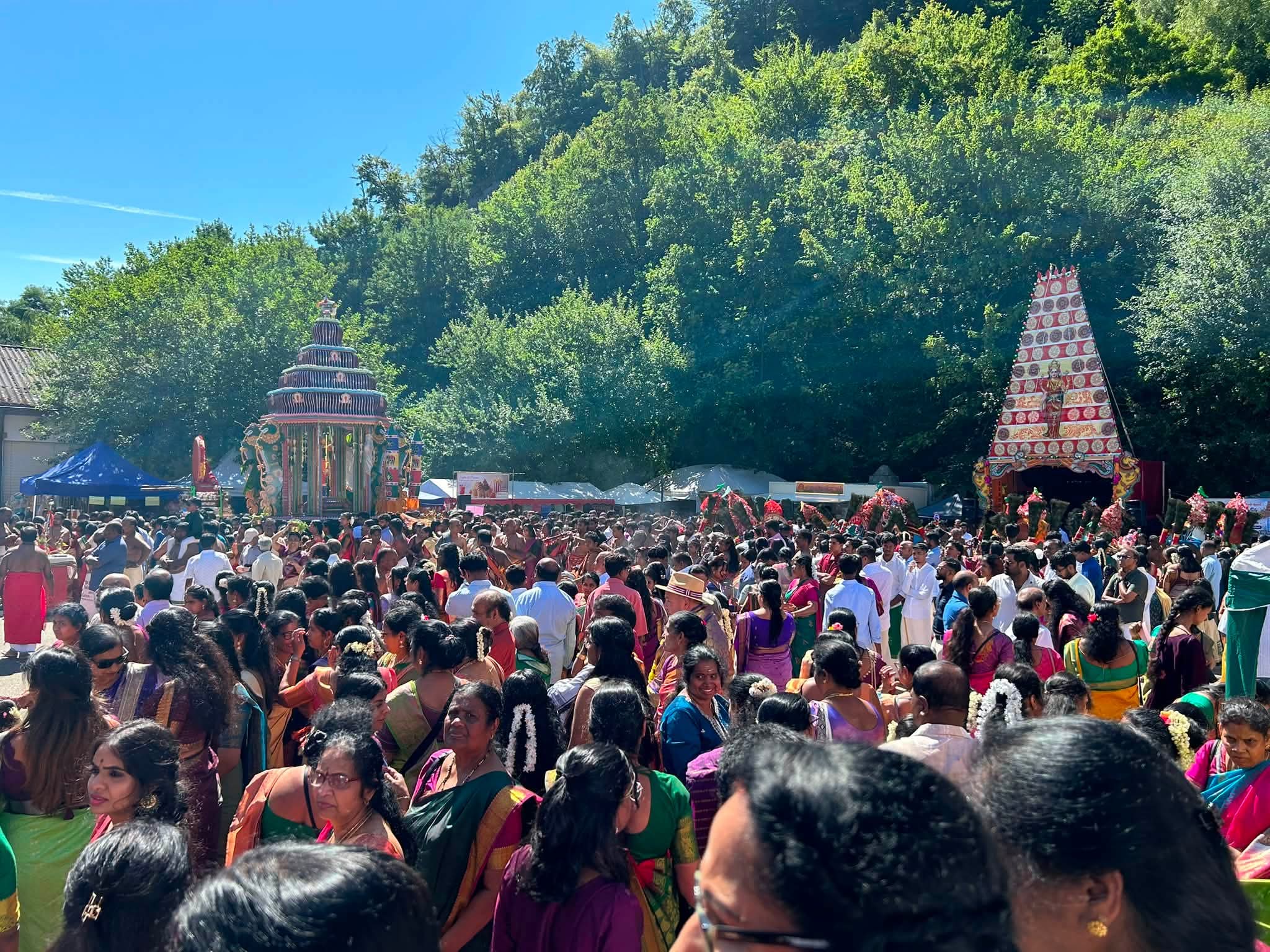 திரிம்பாக் ஸ்ரீ அம்மன் ஆலயத்தில் கோலாகலமாக நடைபெற்ற தேர் திருவிழா 2 5j 1010