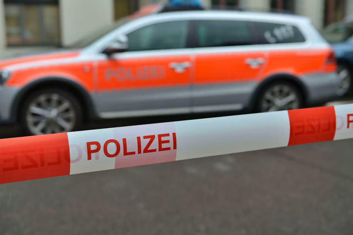 5j 222