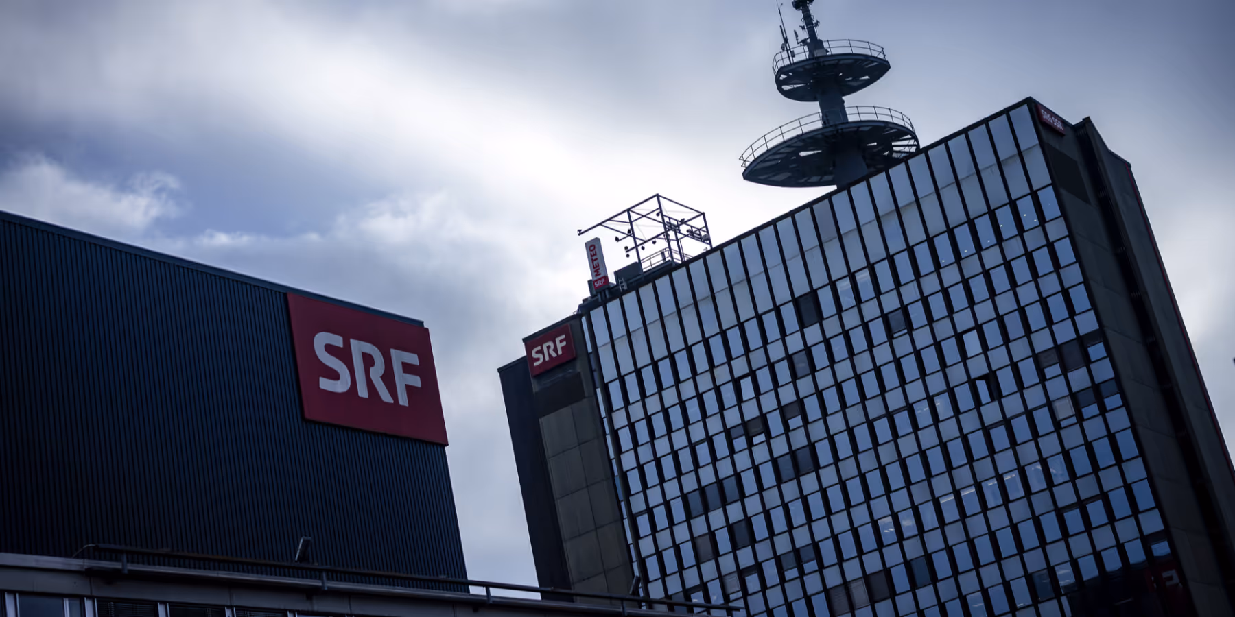 SRF-ல் 38 வேலைகள் பறிபோயின! 🇨🇭 270 மில்லியன் பிராங்க் சேமிக்க SRG அதிரடி 2 srg